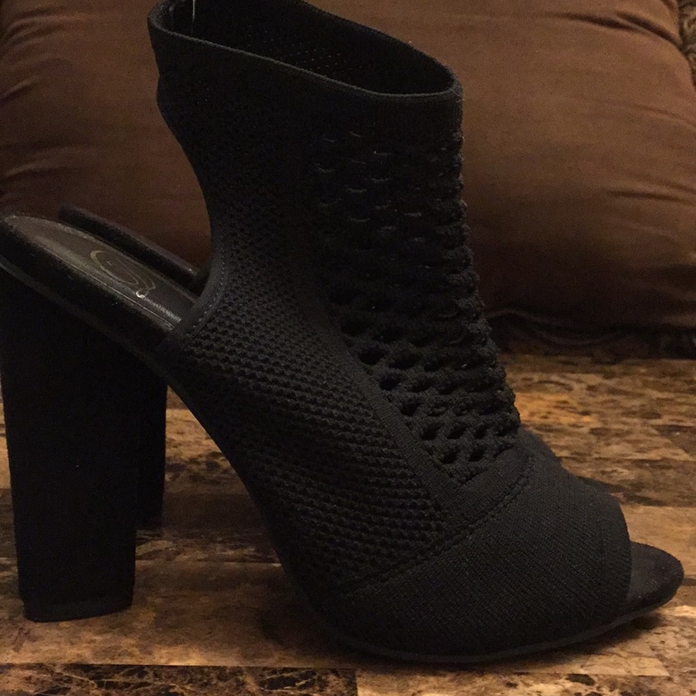 Open Toe Heel - Picture 2 of 3